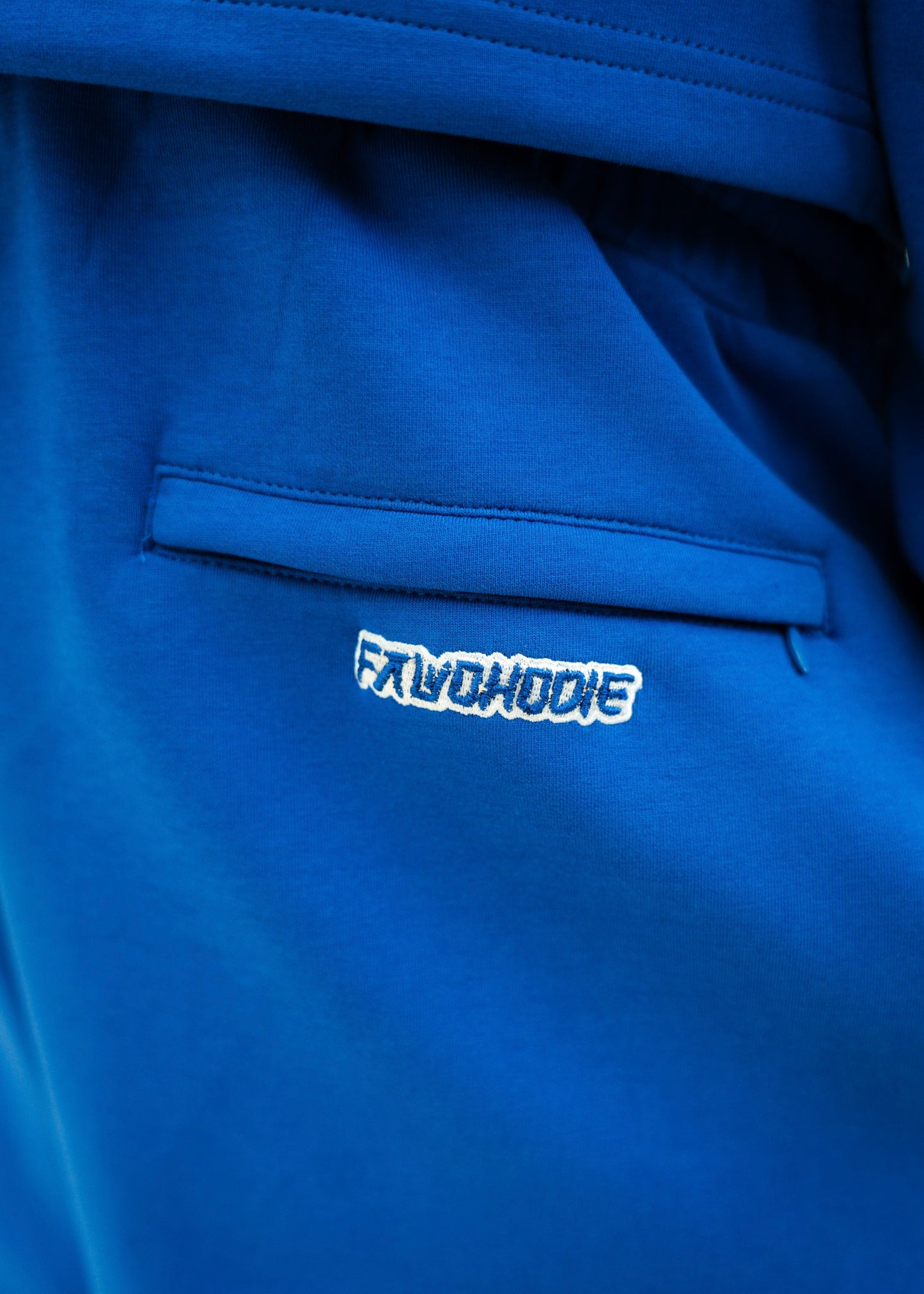 PRÉ-COMMANDE ENSEMBLE DKÆ BLEU ÉLECTRIQUE S25-G2
